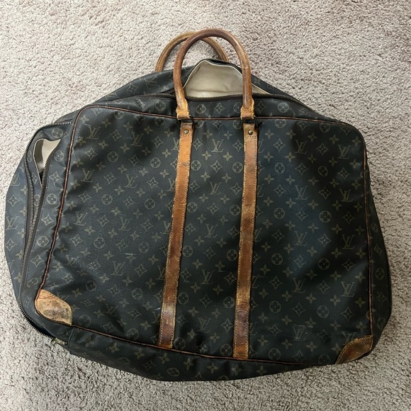 Louis Vuitton Vintage Monogram Zip Around Travel Bag - Authentic - Picture 7 of 10